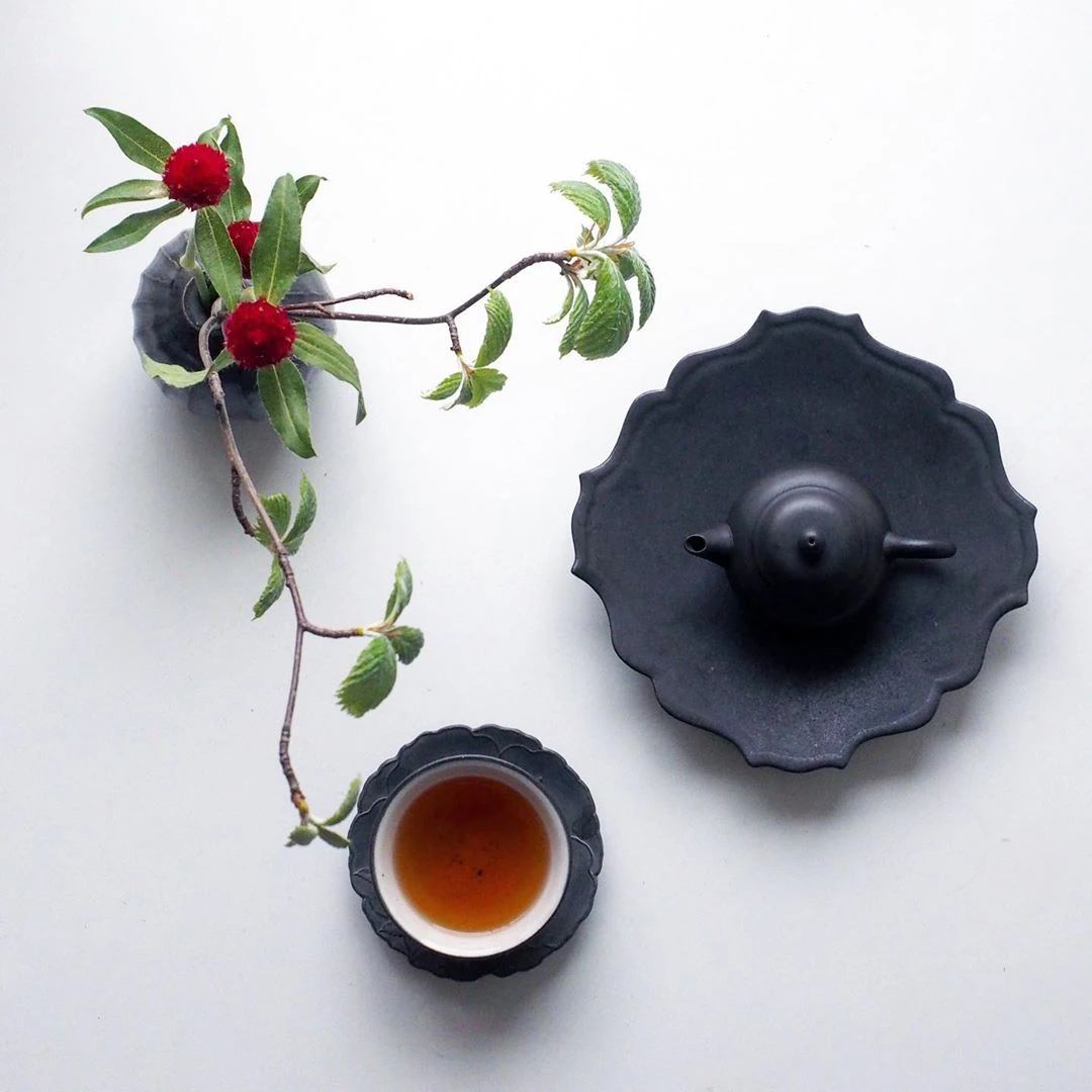 上一壺茶，插幾枝花(圖3)
