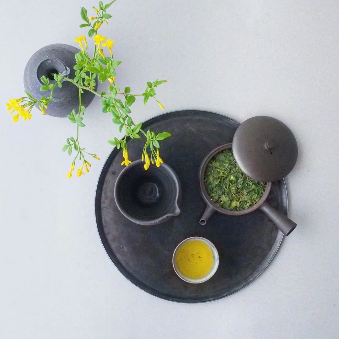 上一壺茶，插幾枝花(圖5)