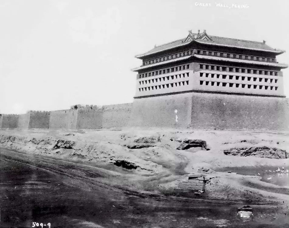 毛主席剛到北京一個(gè)月，傅作義警衛(wèi)團(tuán)密謀兵變，聶榮臻倒吸口涼氣(圖3)