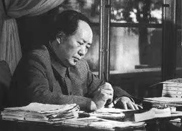 1955年授銜，3000多老紅軍怎么安排？主席批示：紅軍不下校(圖2)