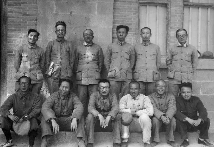 毛主席極其罕見、珍貴的絕版照片(圖6)