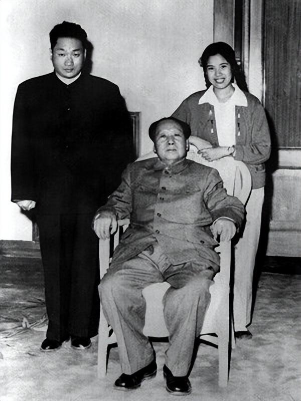毛岸青36歲還單身，毛主席勸他找個農(nóng)民，寫信：邵華是個好孩子(圖5)