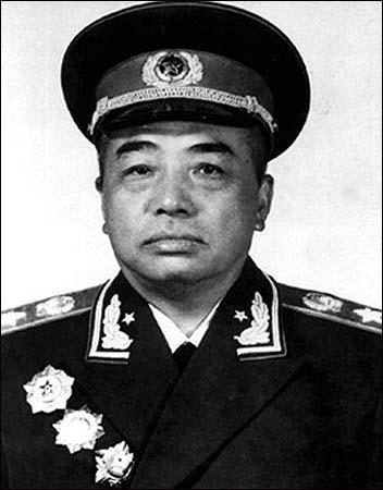 左權(quán)壯烈犧牲后，遺體被日軍粗暴羞辱，彭德懷組建暗殺隊(duì)為其報(bào)仇(圖13)