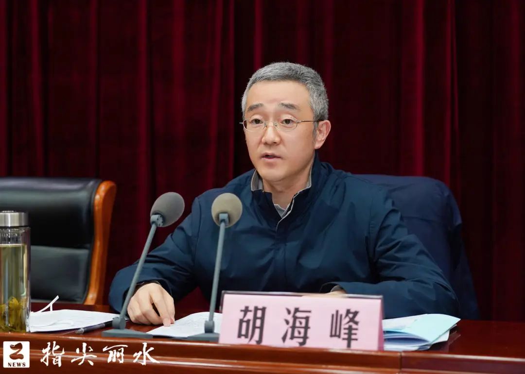 在這個(gè)新年會(huì)議上，胡海峰說(shuō)(圖2)