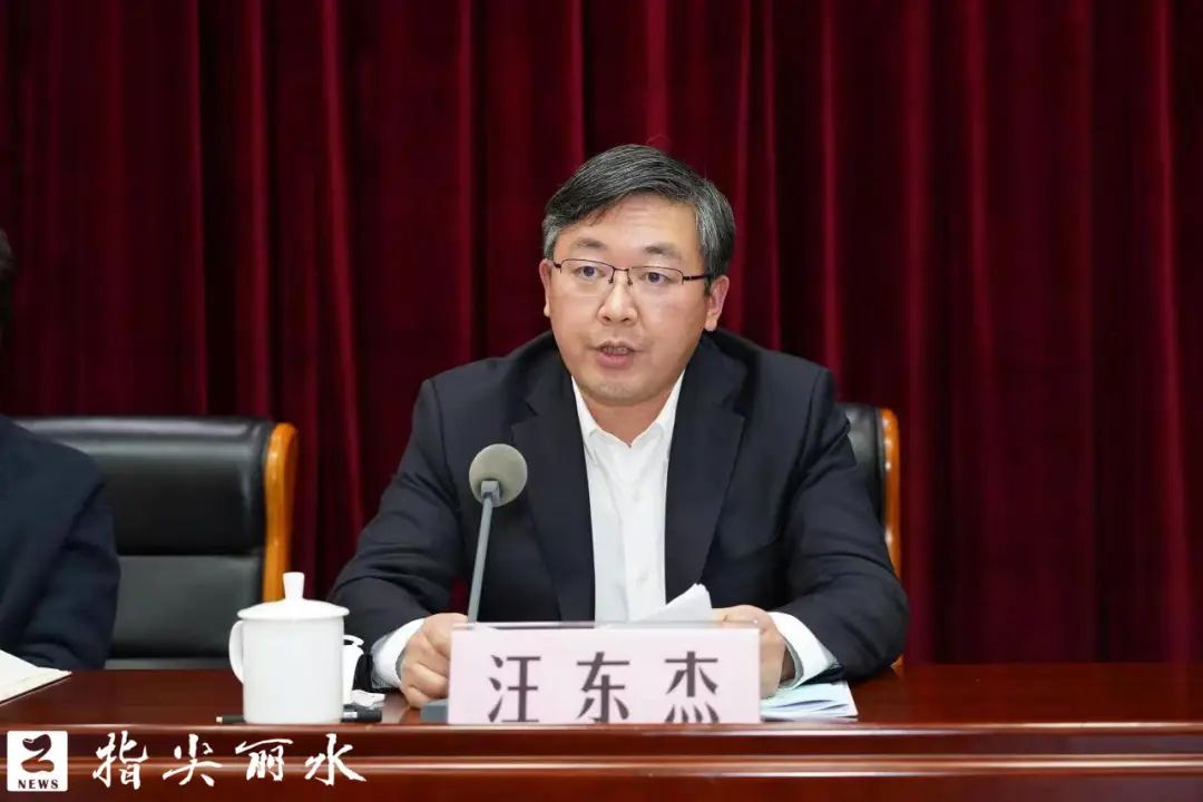 在這個(gè)新年會(huì)議上，胡海峰說(shuō)(圖3)