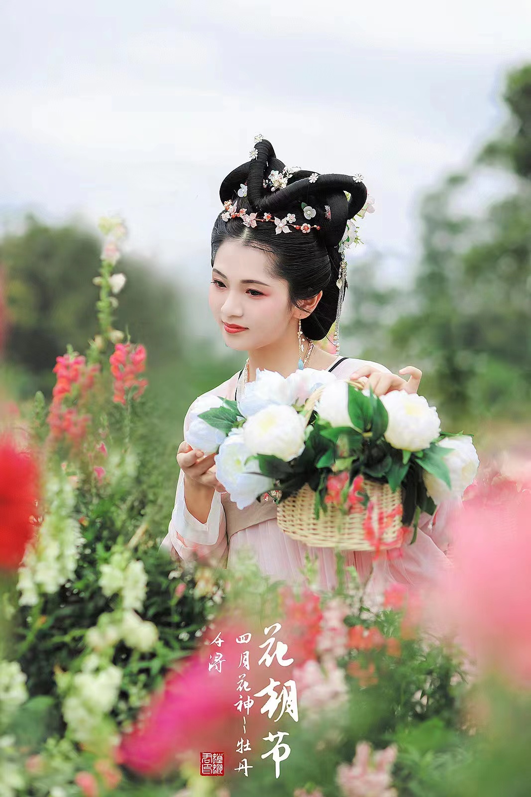 花朝節(jié).jpg 花朝節(jié)(圖1)