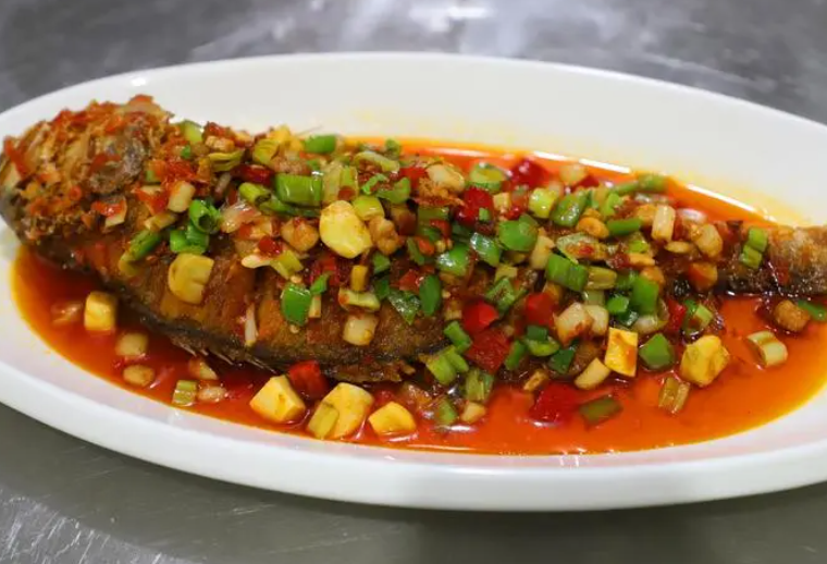 28位同學(xué)北京相聚，點(diǎn)了28道美食和12瓶茅臺，結(jié)賬時(shí)呆若木雞(圖5)