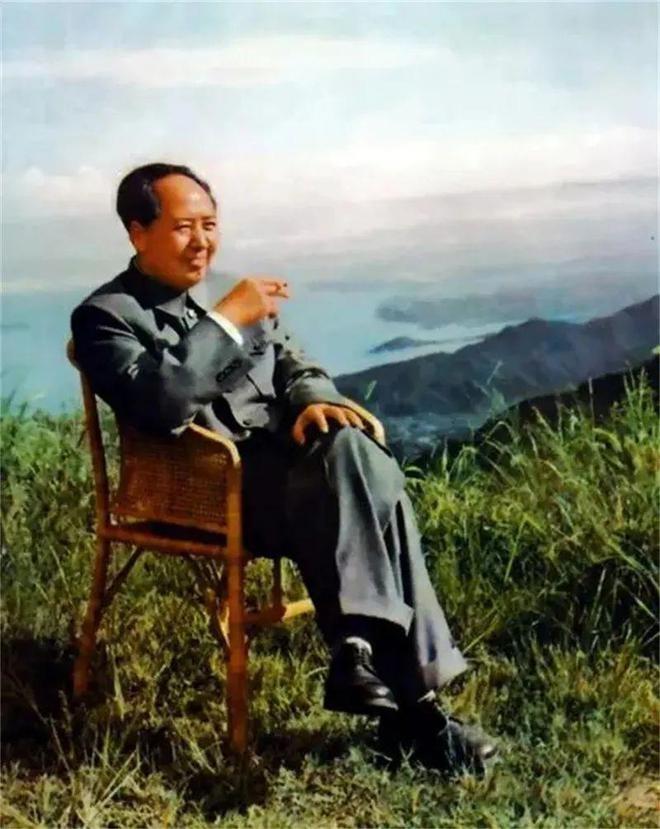 華國鋒葬禮15.jpg “毛周劉朱鄧陳”表述形成過程考(圖2)