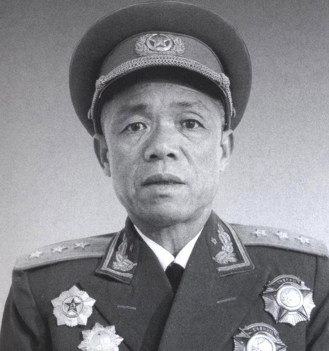 韓先楚給毛主席寫信，說地方干部隊(duì)伍太龐大，老百姓負(fù)擔(dān)太重(圖5)