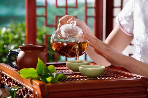長(zhǎng)期喝白開水和長(zhǎng)期喝茶，哪個(gè)更健康？- 2(圖1)