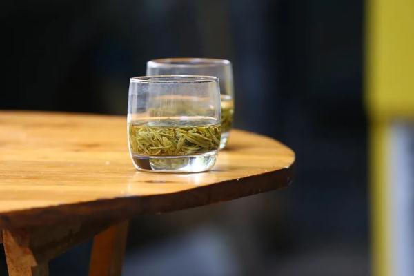 長(zhǎng)期喝白開水和長(zhǎng)期喝茶，哪個(gè)更健康？- 2(圖10)