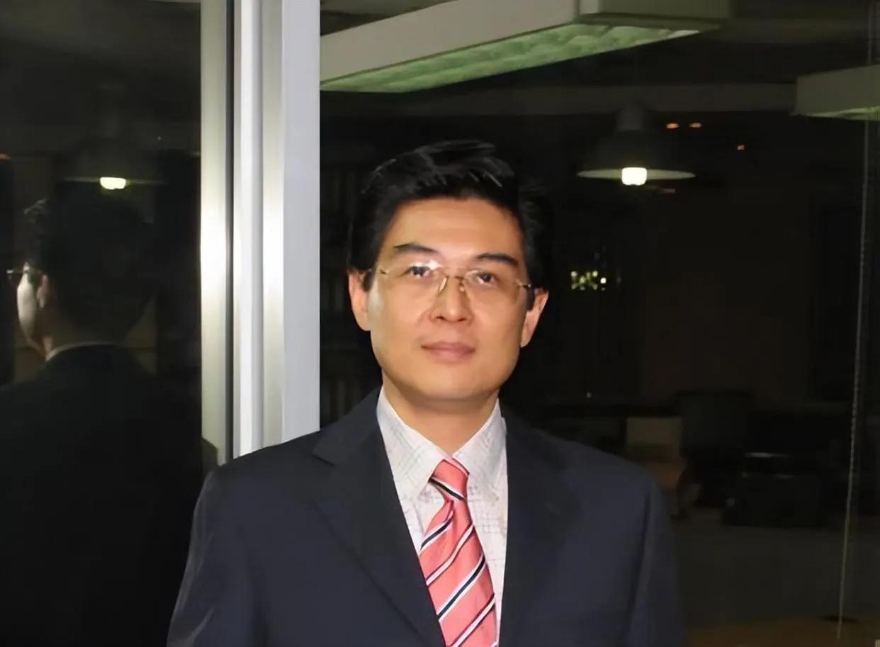 毛主席外孫首次亮相，面對(duì)采訪真情袒露：這層身份有時(shí)是一種負(fù)擔(dān)(圖2)
