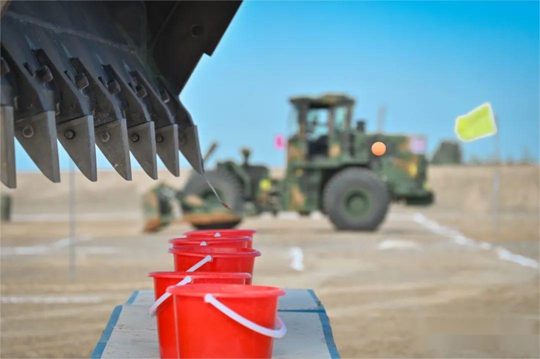 硬核：這場工程機械比武大秀絕活(圖3)