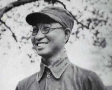 陳賡向毛主席介紹國民黨中將：這我兄弟，主席：你知我是他什么人(圖2)