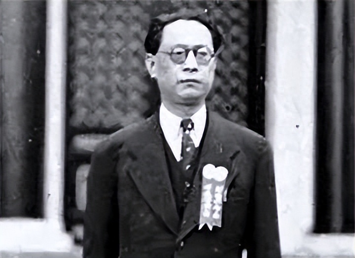 陳賡向毛主席介紹國民黨中將：這我兄弟，主席：你知我是他什么人(圖6)