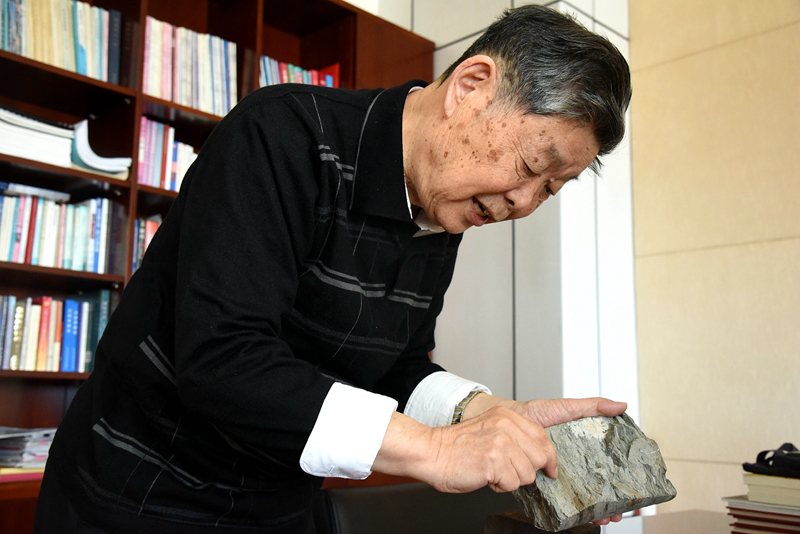 今天，讓我們共同緬懷：寫在鐵人王進(jìn)喜誕辰100周年紀(jì)念日(圖14)