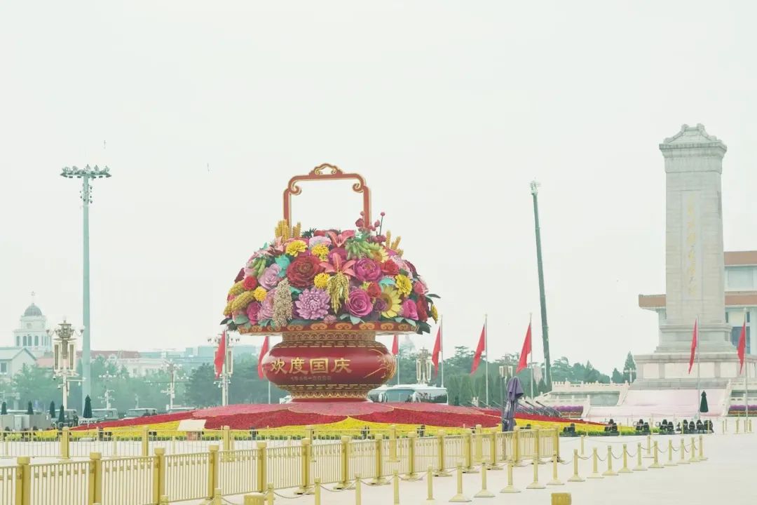 正式亮相(圖2)