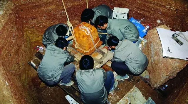 杭州雷峰塔下藏了什么寶貝(圖8)