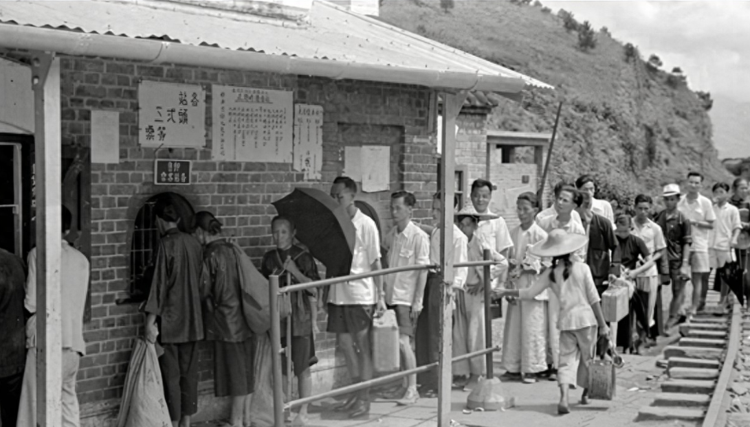 香港回歸前，英國掙了多少錢？外交部副部長：英國每年拿走1000億(圖5)
