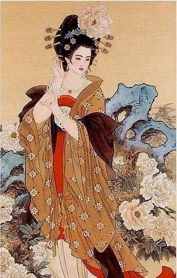 李白最肉麻的一首詩，全篇把楊貴妃吹上了天，卻成就一對千古名句！(圖2)