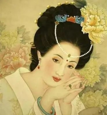 李白最肉麻的一首詩，全篇把楊貴妃吹上了天，卻成就一對千古名句！(圖5)