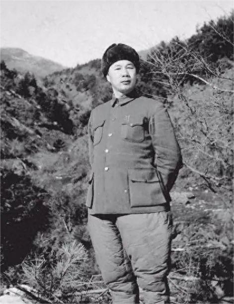 彭老總要處決一名逃兵，毛主席心軟阻止，沒成想竟救下了未來司令(圖10)