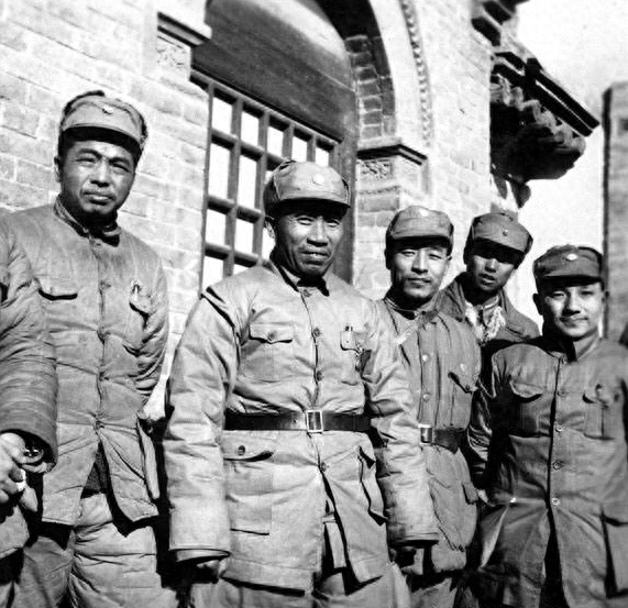 55年毛主席與徐立清談授銜問題：我準備和蕭克談一下，讓他帶個頭(圖7)