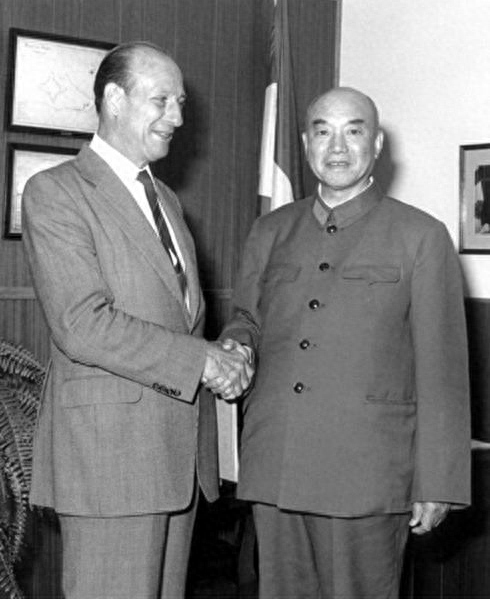 55年毛主席與徐立清談授銜問題：我準備和蕭克談一下，讓他帶個頭(圖14)