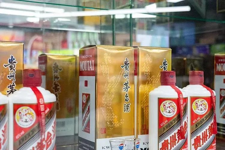 重磅！茅臺突然提價(jià)，出廠價(jià)都提了，市場指導(dǎo)價(jià)還會遠(yuǎn)嗎？(圖4)