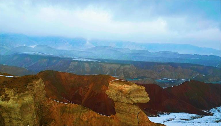 新疆昌吉：雪落丹霞 半山水墨半山詩(圖8)