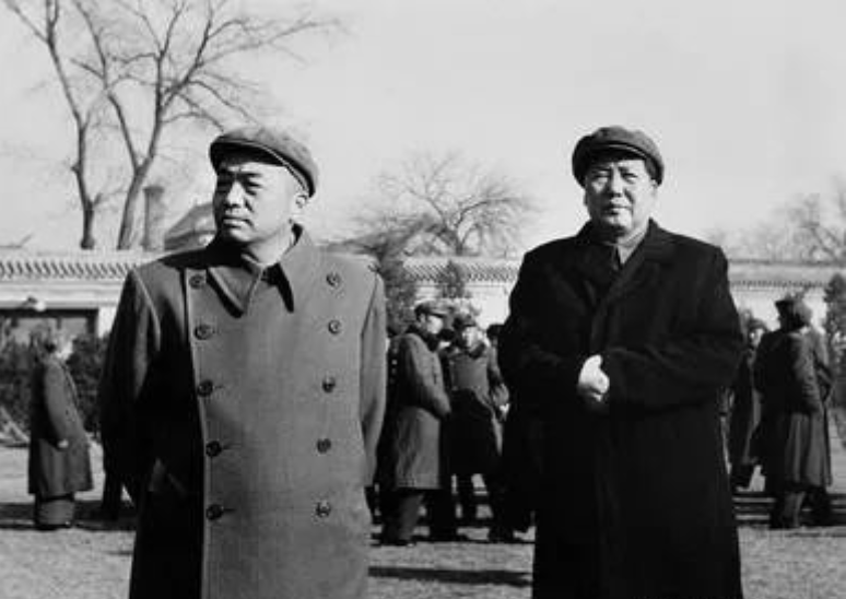 澄清歷史：毛主席從來就沒有“迫害”過彭德懷(圖1)