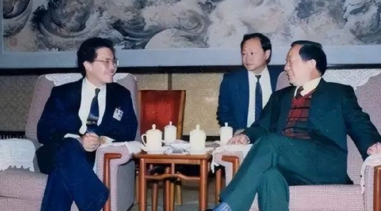 54歲當(dāng)選副總理，如今94歲仍健在，子女無(wú)一人當(dāng)官！(圖3)