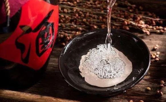 上桌不喝酒，永遠(yuǎn)沒(méi)朋友(圖4)