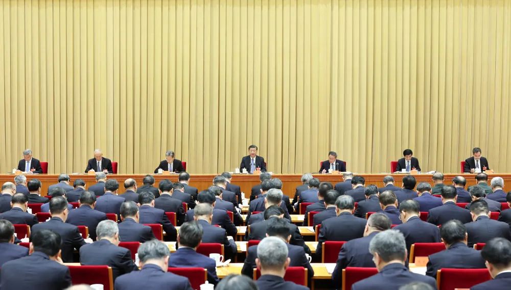 中央經(jīng)濟工作會議在北京舉行 習(xí)近平出席會議并發(fā)表重要講話(圖2)