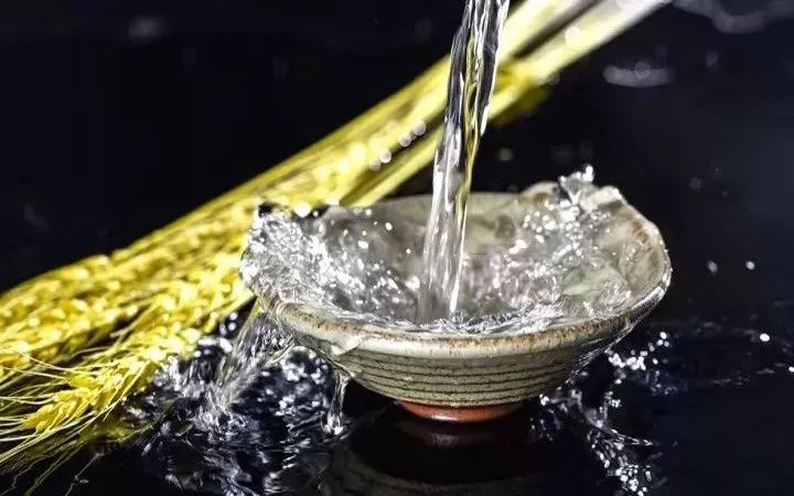 酒中情，雪中夢。(圖2)
