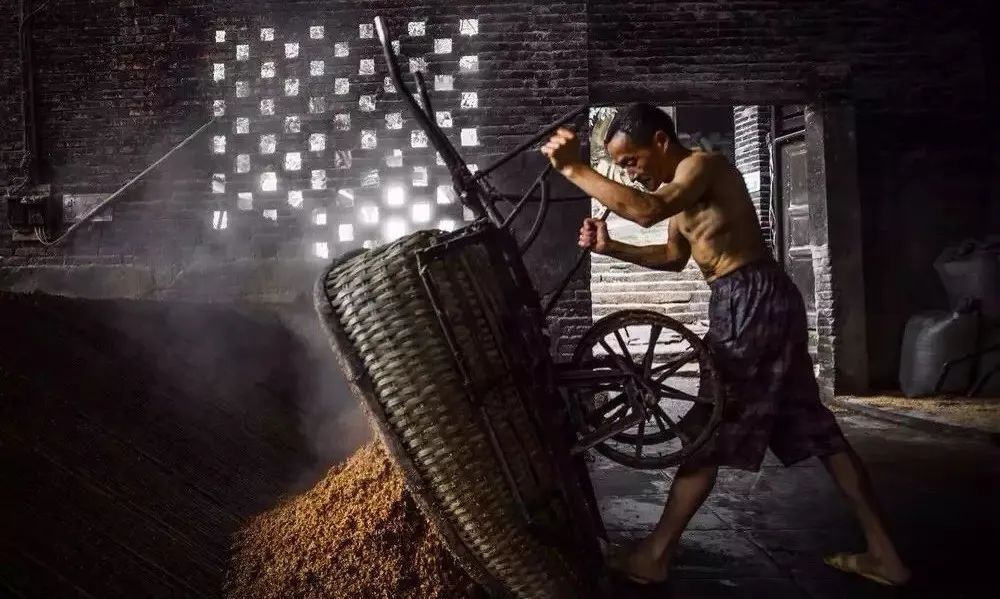  “茅臺(tái)的兒子”鄒開良，騰飛的靈魂人物，為茅臺(tái)開第一扇窗。(圖6)