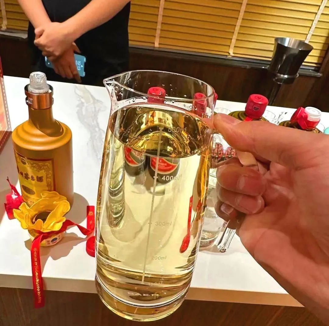 3.8萬(wàn)噸茅臺(tái)，都被誰(shuí)買走了？（今日茅臺(tái)價(jià)格2024.2.29）(圖7)