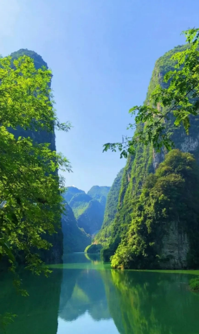 遍地“藍(lán)寶石”！廣西這里成為“五一”最受歡迎的小眾旅游目的地(圖34)