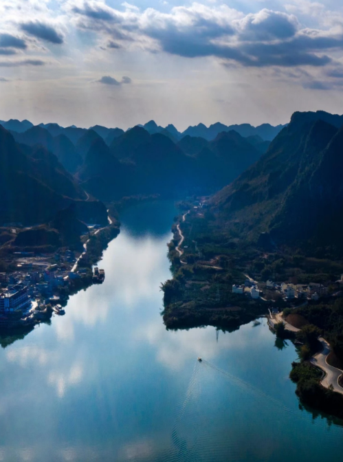 遍地“藍(lán)寶石”！廣西這里成為“五一”最受歡迎的小眾旅游目的地(圖49)