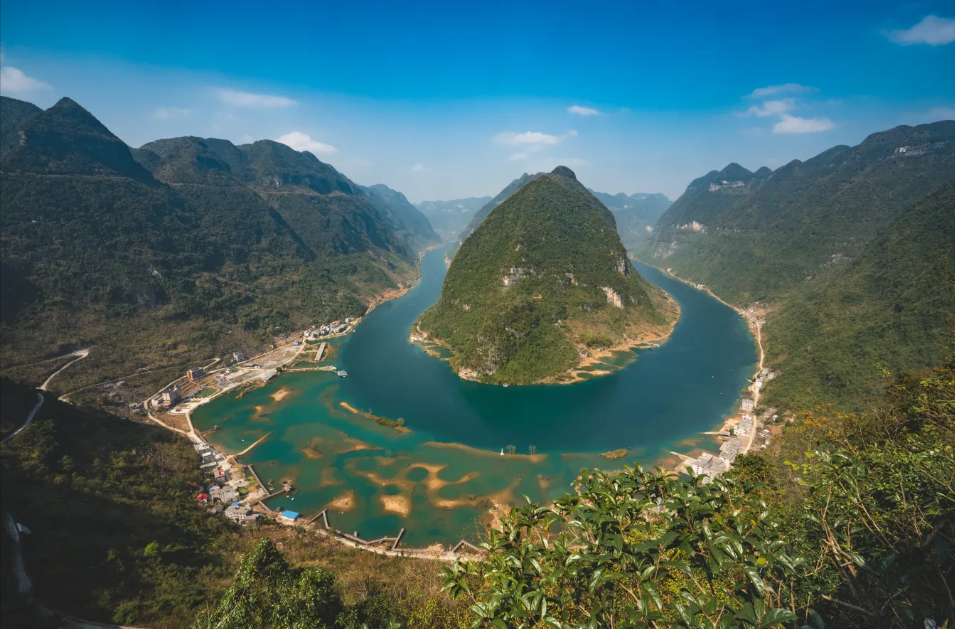 遍地“藍(lán)寶石”！廣西這里成為“五一”最受歡迎的小眾旅游目的地(圖52)