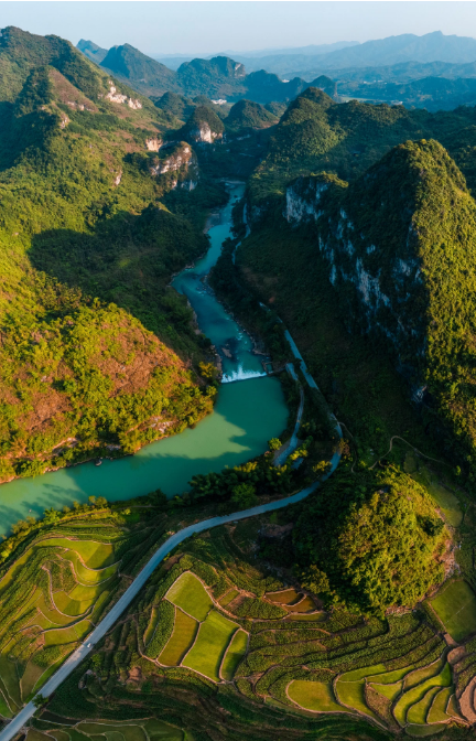 遍地“藍(lán)寶石”！廣西這里成為“五一”最受歡迎的小眾旅游目的地(圖54)