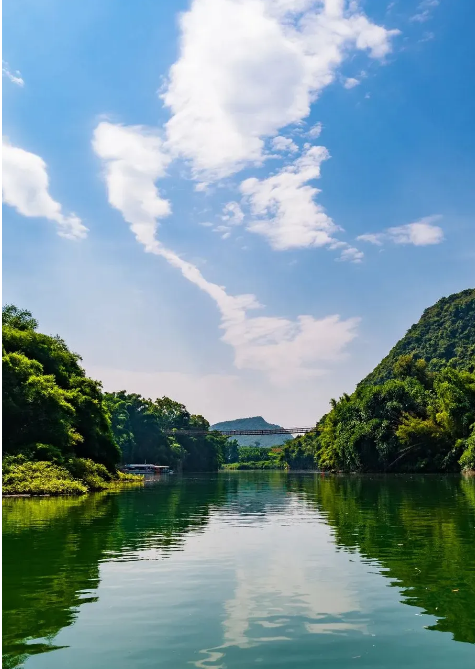 遍地“藍(lán)寶石”！廣西這里成為“五一”最受歡迎的小眾旅游目的地(圖56)