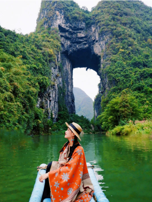 遍地“藍(lán)寶石”！廣西這里成為“五一”最受歡迎的小眾旅游目的地(圖33)