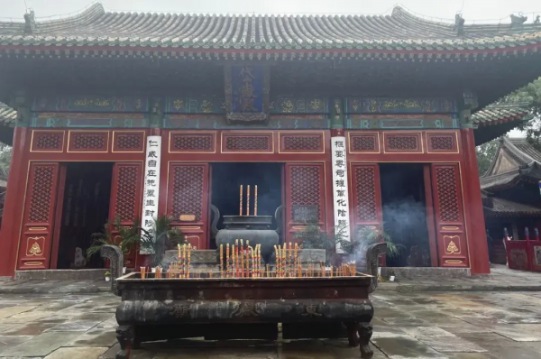 就在今天，老北京為何萬人空巷？(圖2)