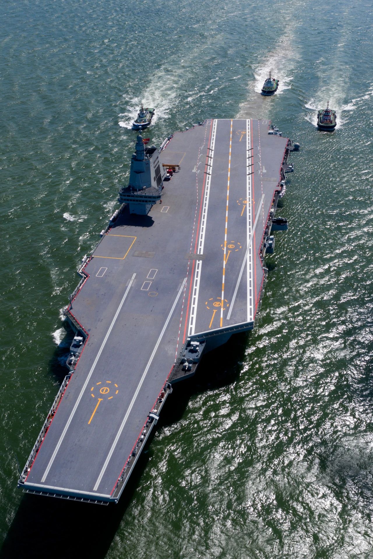 實時：海軍福建艦順利完成首次航行試驗！(圖9)