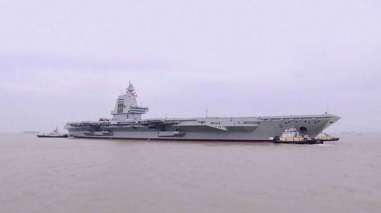 劈波斬浪，福建艦首航完成，中國“三航母時代”即將到來！(圖1)
