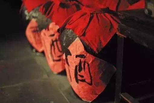 這首氣勢(shì)磅礴的酒詩(shī)，能否盡訴上下五千年？(圖1)