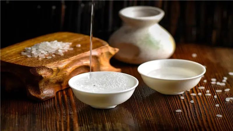 武松連干15碗酒，相當于現(xiàn)在的多少酒量？(圖2)