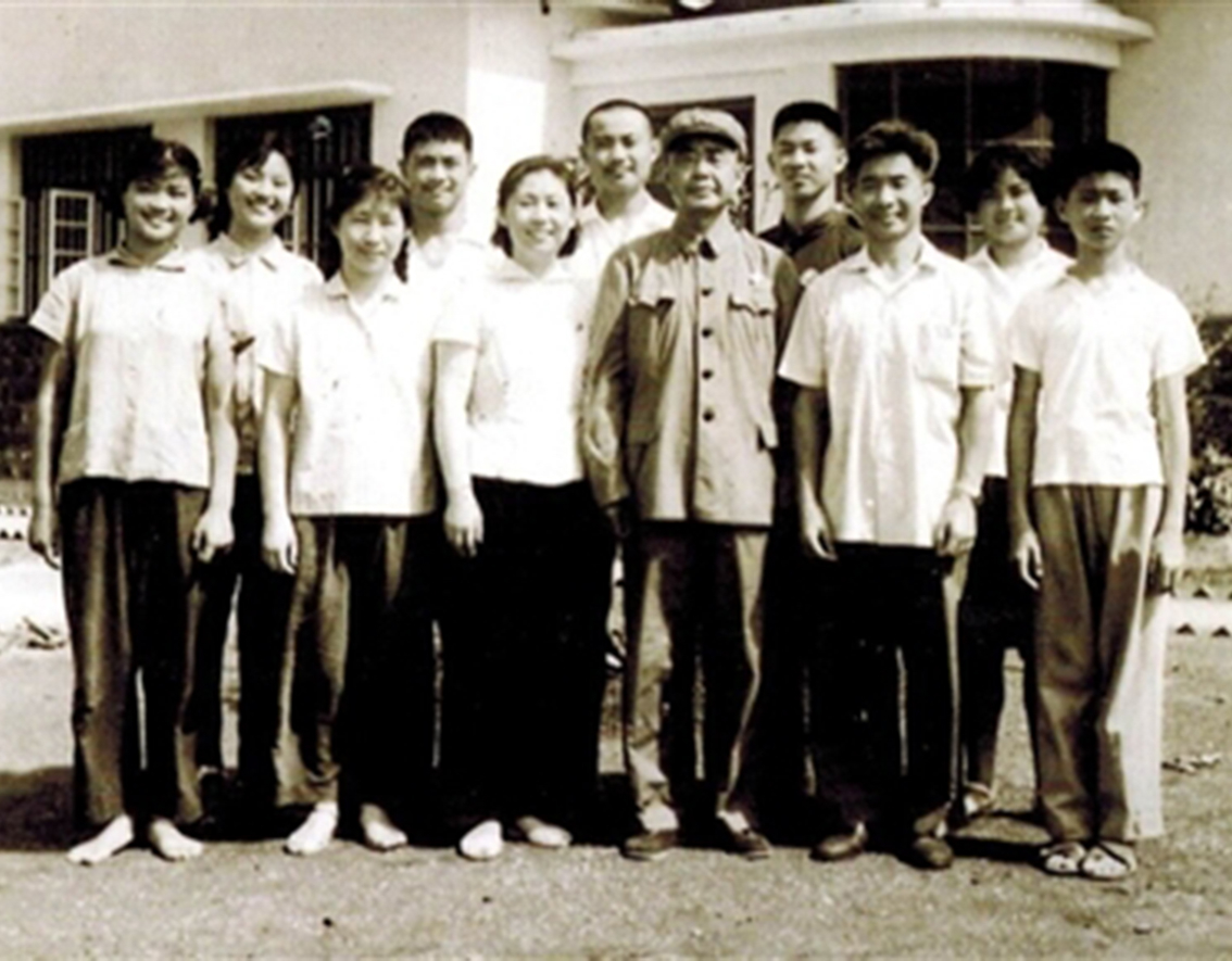 陳明仁的無悔選擇:從國民黨的嫡系將領到共產黨的開國上將5.jpg 陳明仁的無悔選擇:從國民黨的嫡系將領到共產黨的開國上將(圖6)