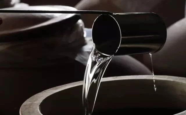 醬香白酒為何一定要儲(chǔ)存三年以上？(圖1)